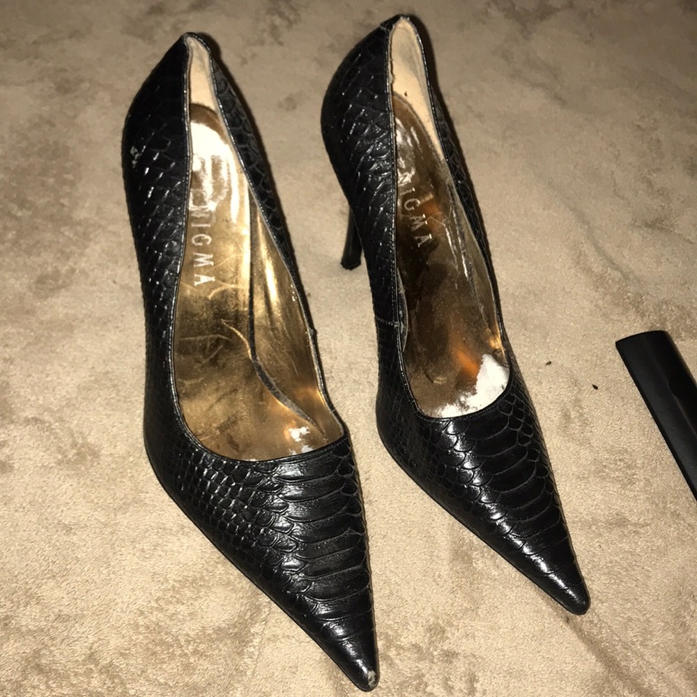 SnakeSkin Like Beautiful Black Pumps 😍 Brand New!